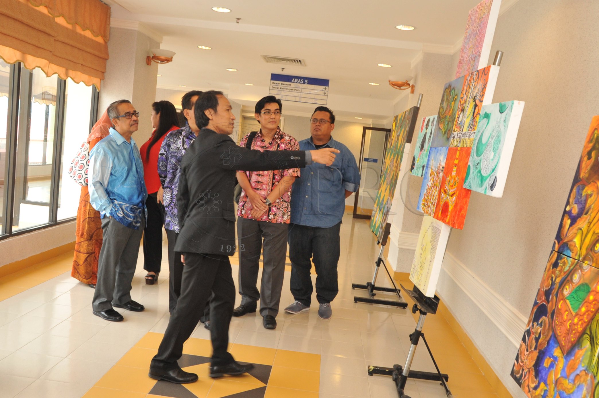 PRO 14 45 THAKSIN PRO 5864